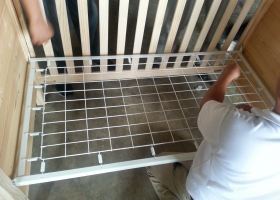 khung giường sắt V 角鐵嬰兒床