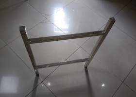 chân bàn, chân tủ 024/ 桌腳
